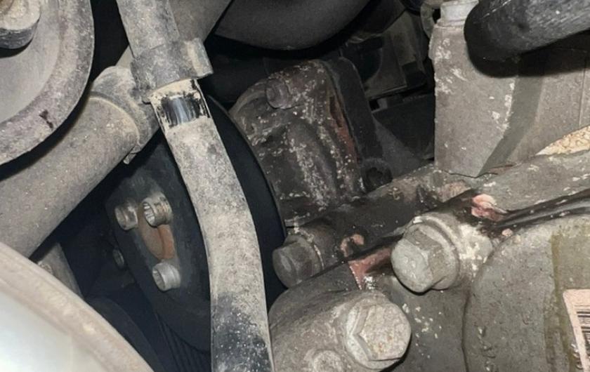 Замена помпы Ауди А1