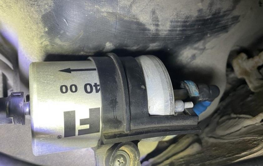 Замена топливного фильтра Ауди А1