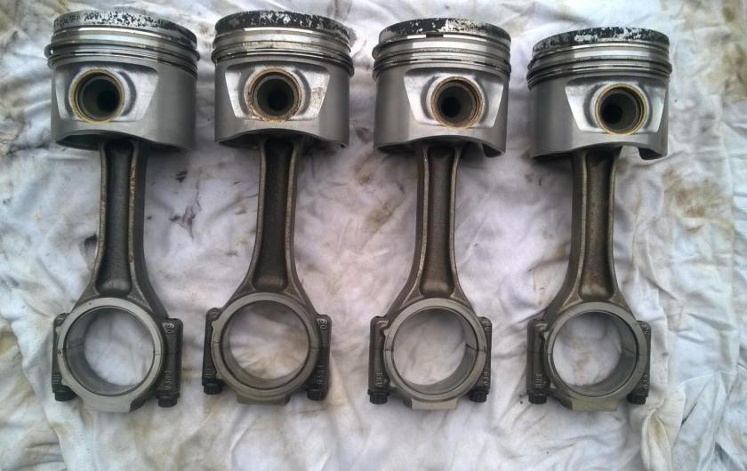поршни с шатунами