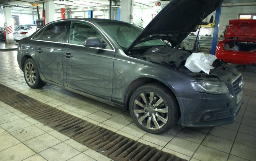 Ауди А4 в сервисе