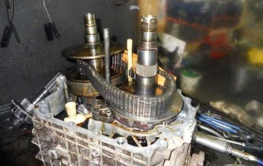 разобранный вариатор