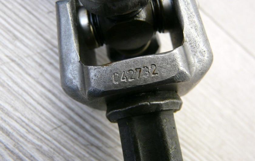 крестовина рулевого вала