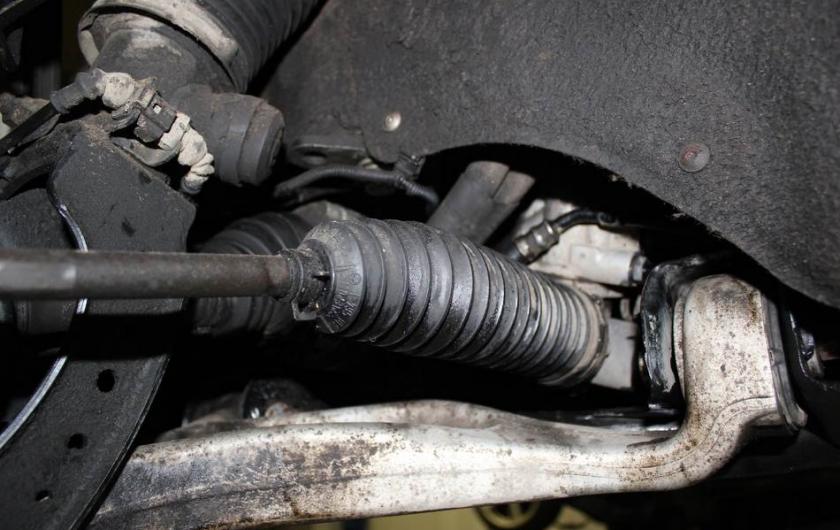 пыльник на рулевой рейки