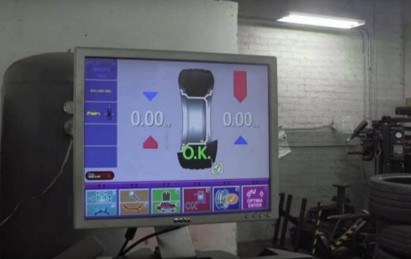 монитор стенда балансировки колес