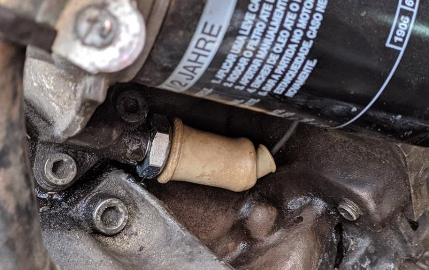 Замена датчика давления масла Ауди