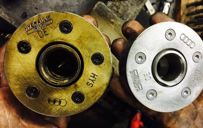 старая и новая шестеренка фазорегулятора