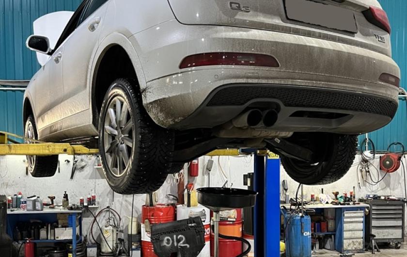 Подготовка Ауди к замене масла в муфте Халдекс