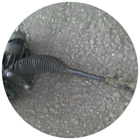 рулевая тяга с пыльником на рейке