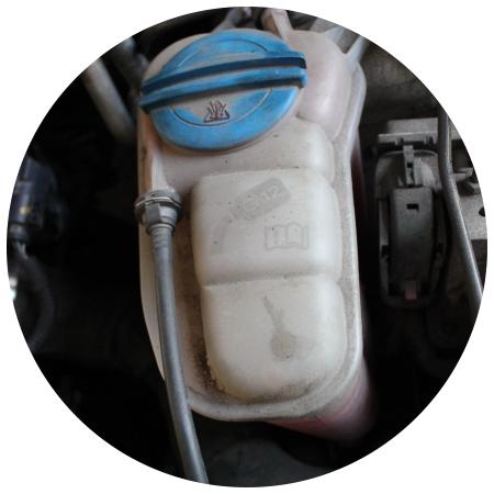 расширительный бачек на А4