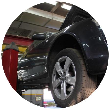 А6 на подъемнике