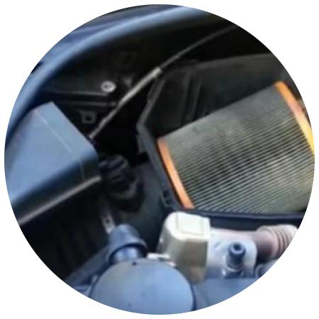 воздушный фильтр под капотом