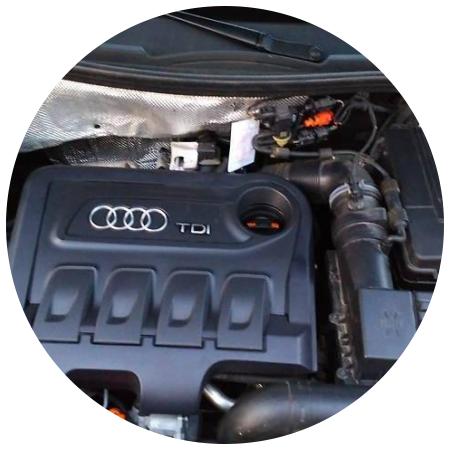 мотор на Ауди сверху