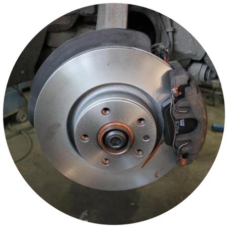 тормозной диск с суппортом