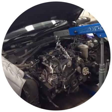 демонтаж двигателя на Ауди