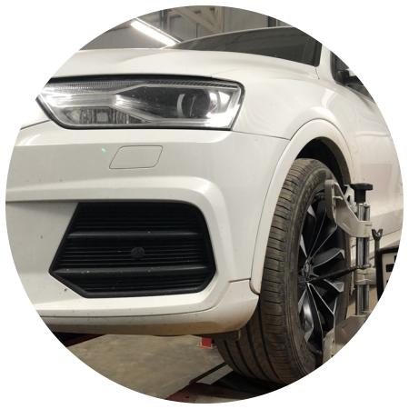 Проверка углов установки колес на Ауди Q3