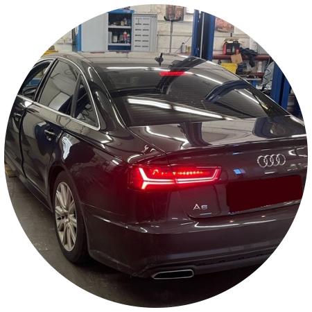 Ауди А6 в автотехцентре на замене радиатора печки