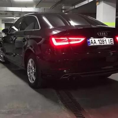 А3 седан сзади