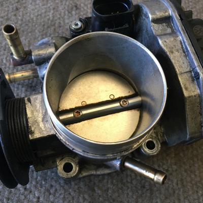 дроссельная заслонка на Ауди