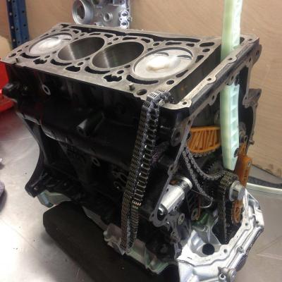 блок двигателя Ауди