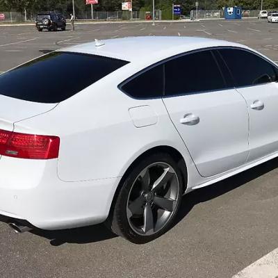 белая Ауди А5 Спортбэк