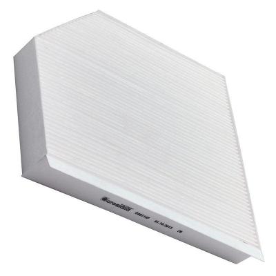 салонный фильтр на белом фоне