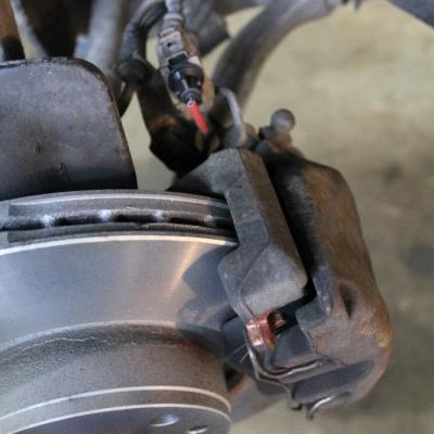 тормозной диск и суппорт сверху