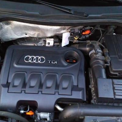 мотор на Ауди сверху