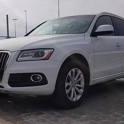 белый кроссовер Q5