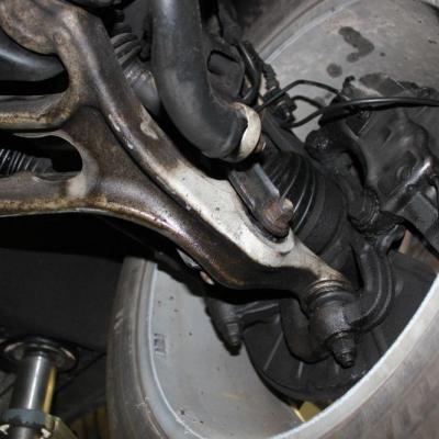 нижний рычаг подвески