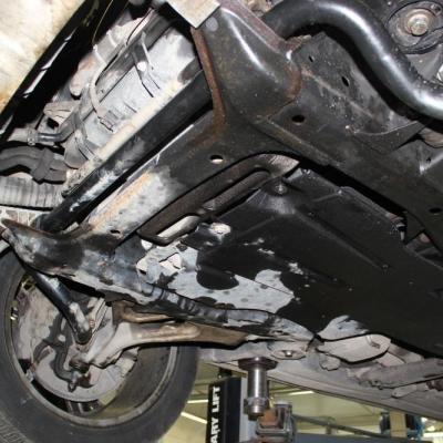 передний подрамник на Ку7 снизу