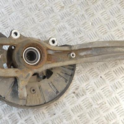 кулак со ступицей