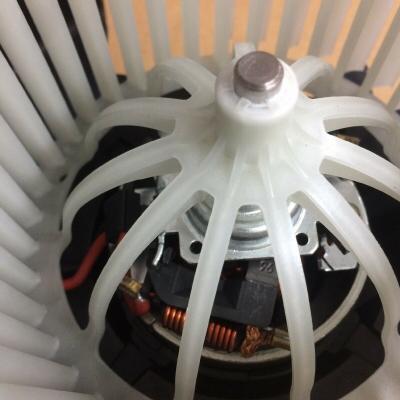 Замена вентилятора печки Ауди Q7