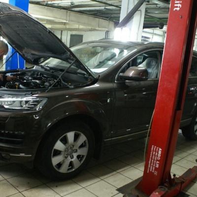 Q7 в сервисе