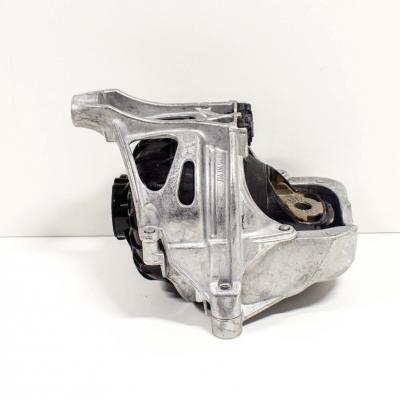 опора двигателя