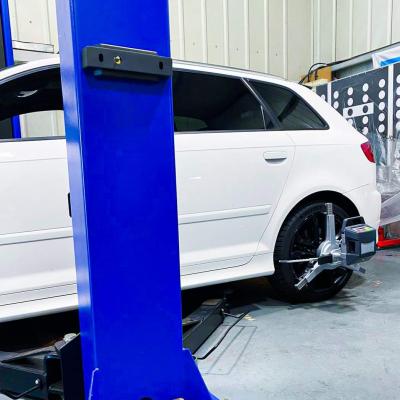 ауди на подъемнике