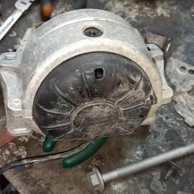 подушка двигателя Ауди