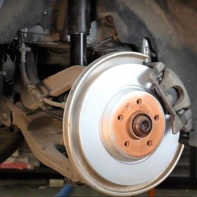 установлен новый задний амортизатор