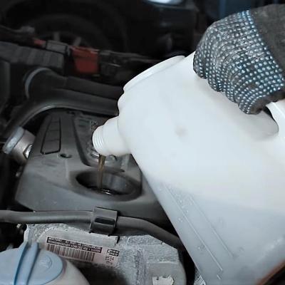 Замена масла в двигателе Ауди А1