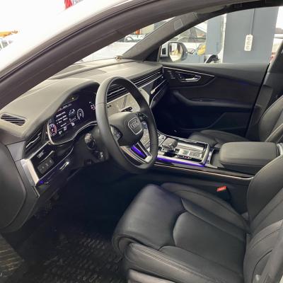 Подготовка Ауди Q8 к замене салонного фильтра