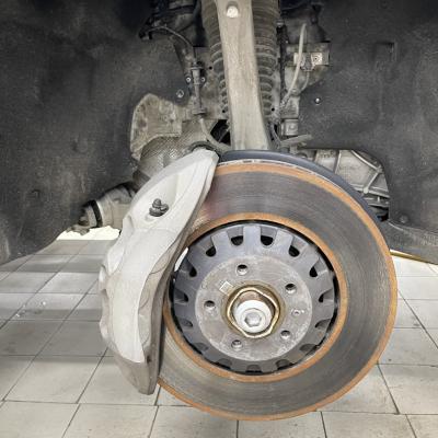 Замена тормозных колодок Ауди Q8