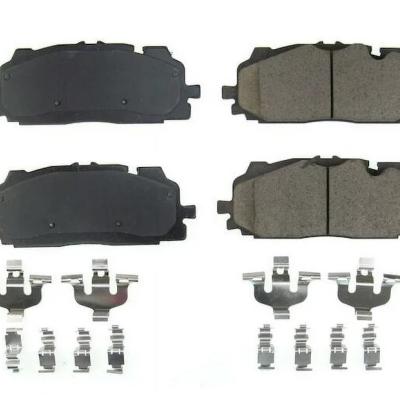 Новый комплект тормозных колодок