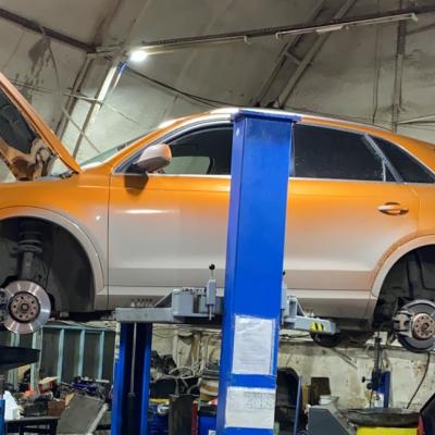 Ауди Q3 в процессе замены подшипников ступиц