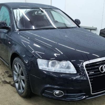 Ауди А6 в сервисе для замены приводного ремня