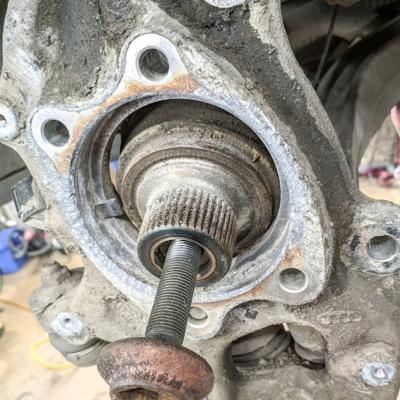 Замена ступичного подшипника Ауди А5