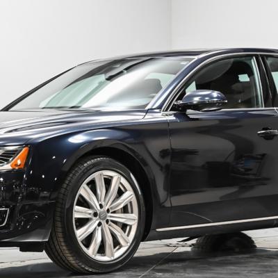 Ауди А8 после замены стоек стабилизатора в автотехцентре