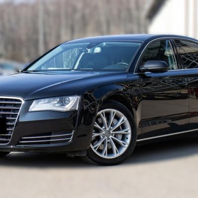 Ауди А8 после замены стеклоподъемника в автотехцентре