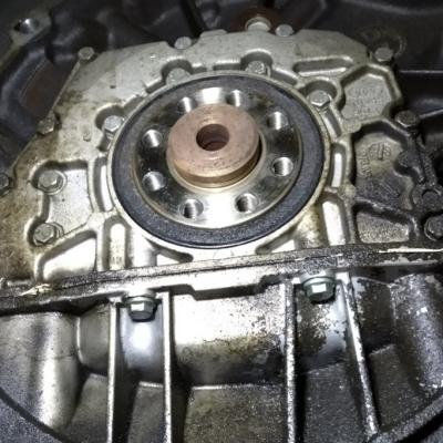 Замена заднего сальника коленвала Ауди А8