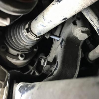 Замена втулок стабилизатора Ауди А1