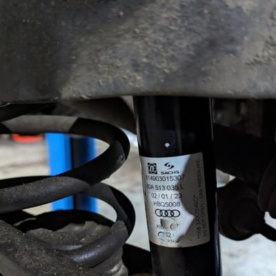 Замена амортизаторов Ауди Q8