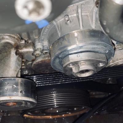 Замена помпы Ауди Q8